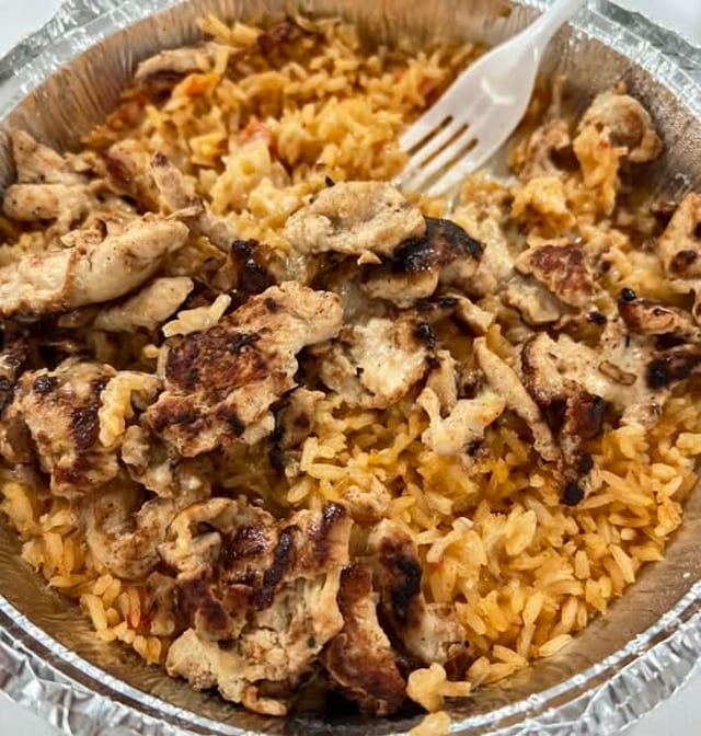 Arroz con Pollo	(L).